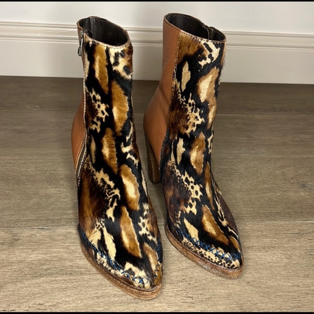 Free People Baroness Animal Print Leopard Calf Hair Leather Ankle Boot Size 40